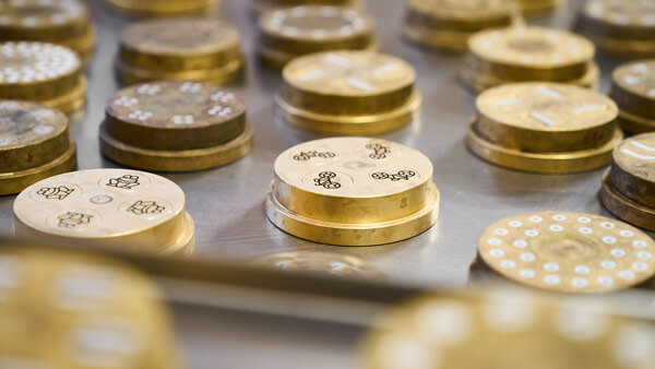 Eier und Hartweizengrieß